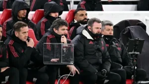 محمد صلاح يجلس بالبدلاء أمام برايتون مع استمرار استراتيجيات سلوت في ليفربول